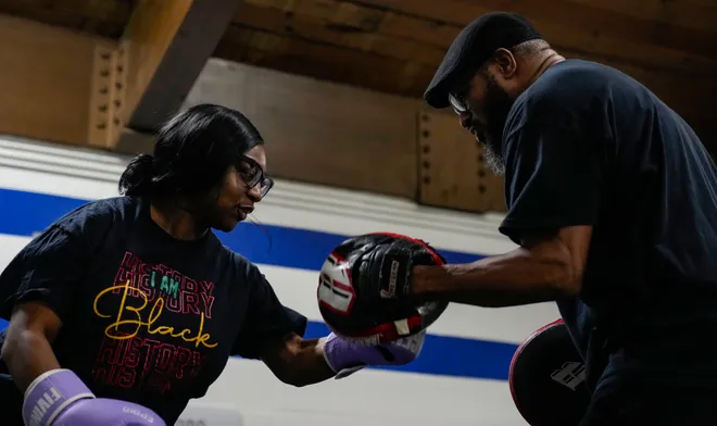 Lamon Brewster training session